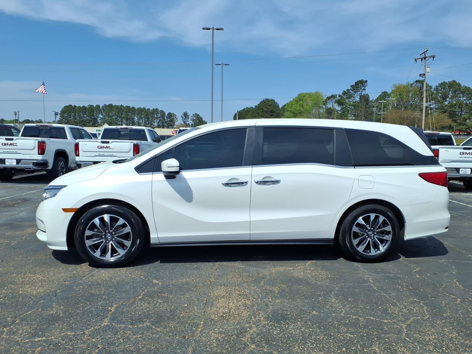 2024 Honda Odyssey EX-L in White — front three-quarter view